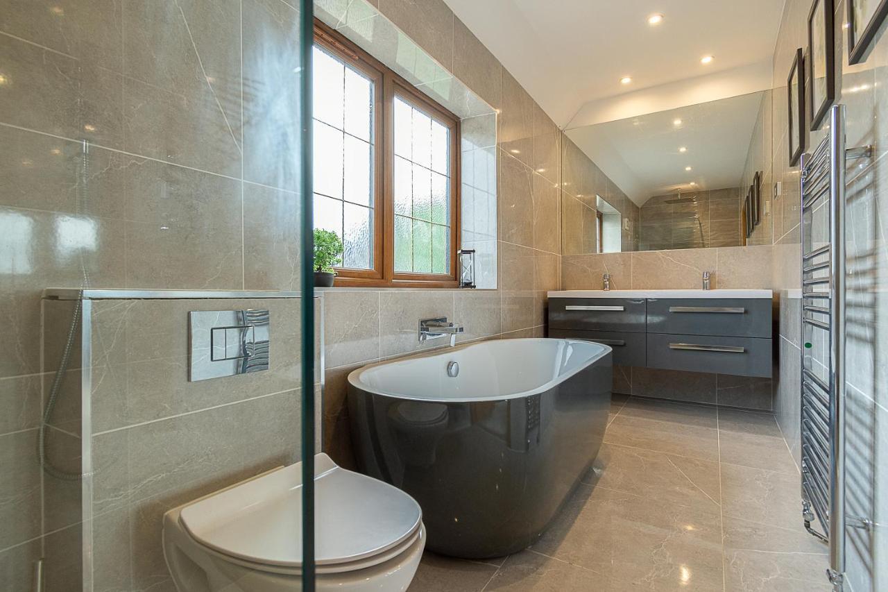 Boutique Green Acre Views Slough Luaran gambar